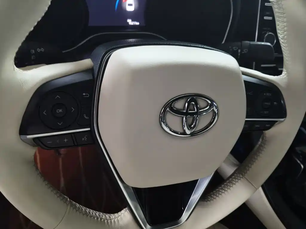 Toyota Avalon 2022 — фото 17