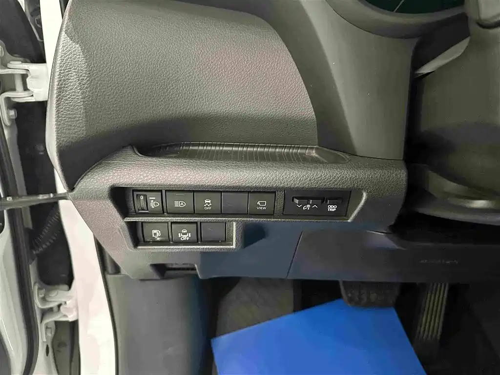 Toyota Sienna 2024 — фото 15