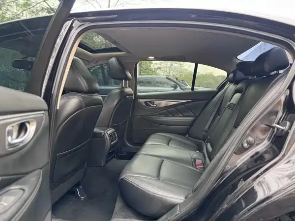 Infiniti Q50L 2016