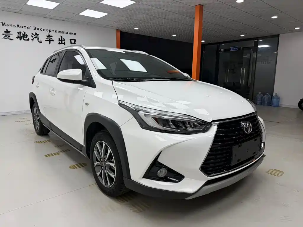 Toyota Yaris L 2022