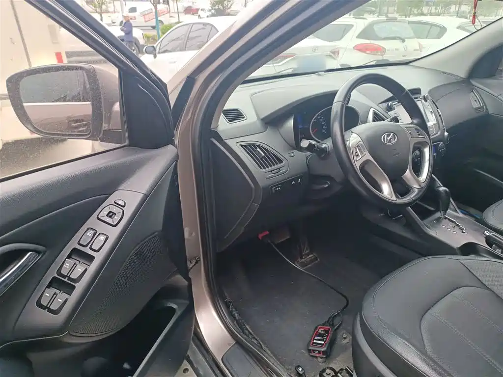 Hyundai ix35 2016 — фото 16