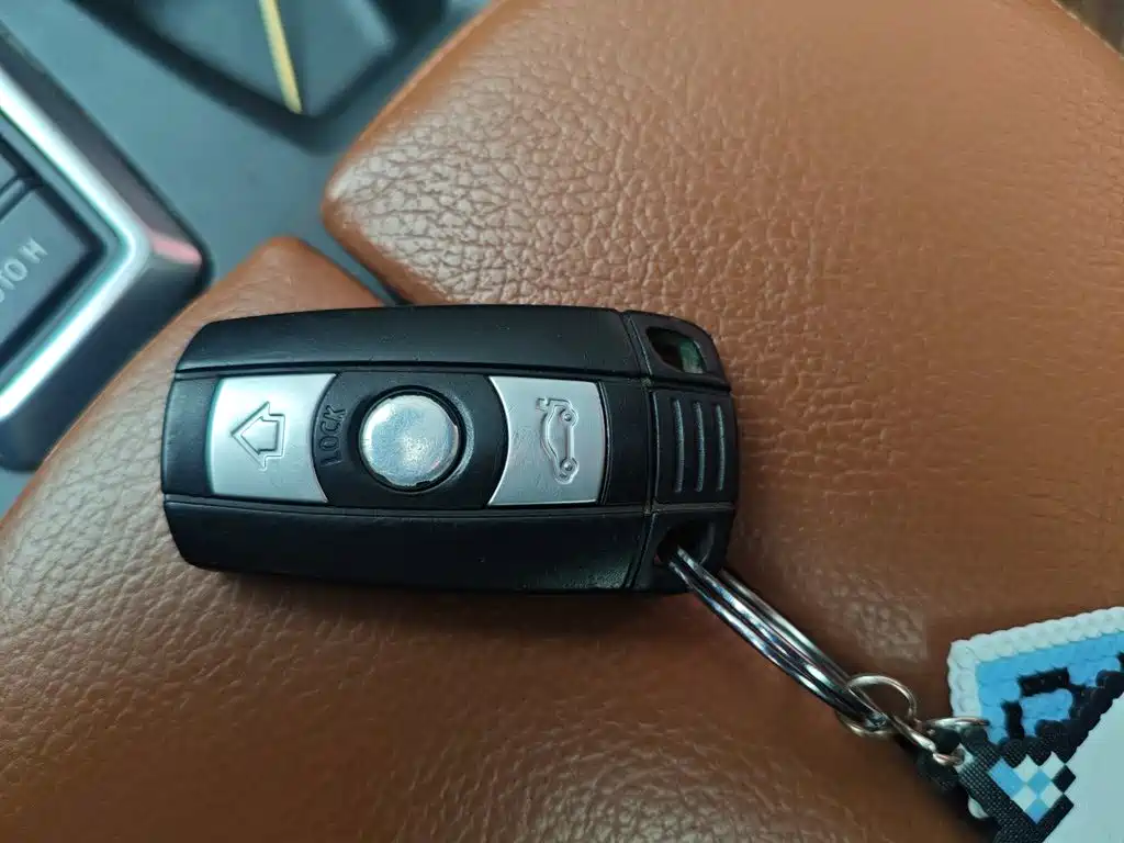 BMW X6 2015 — фото 12