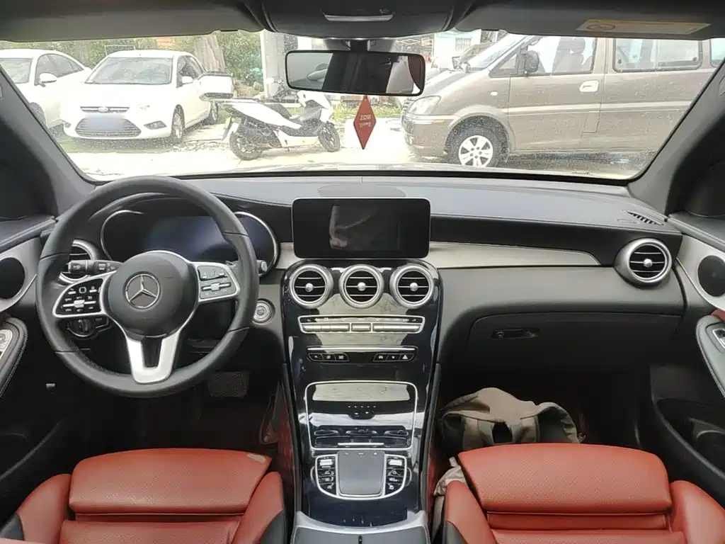 Mercedes-Benz GLC 2020 — фото 10