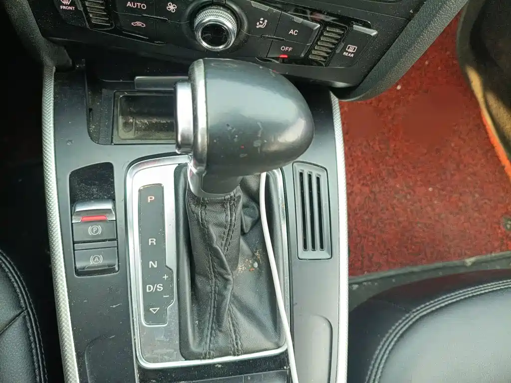 Audi A4L 2014