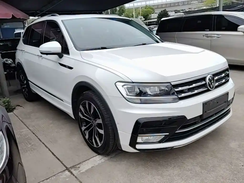 Volkswagen Tiguan L 2021 — фото 4