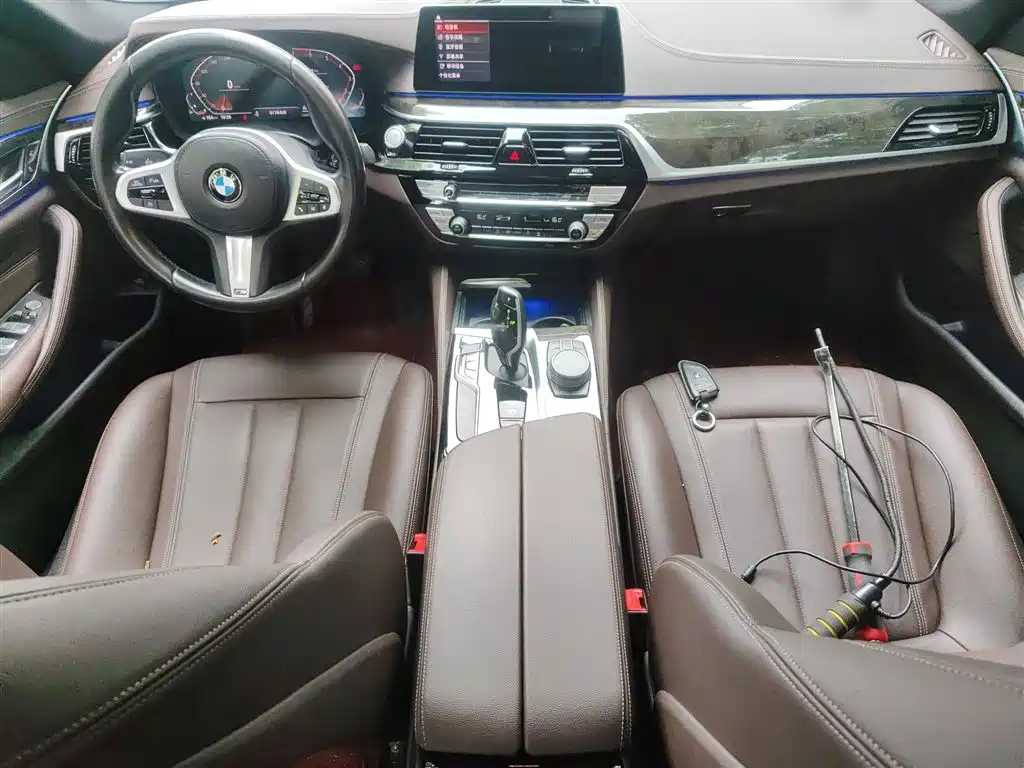 BMW 5 Series 2020 — фото 15