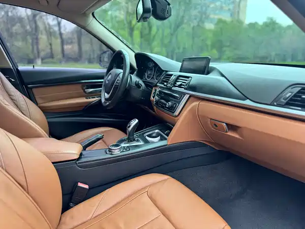 BMW 3 Series 2015