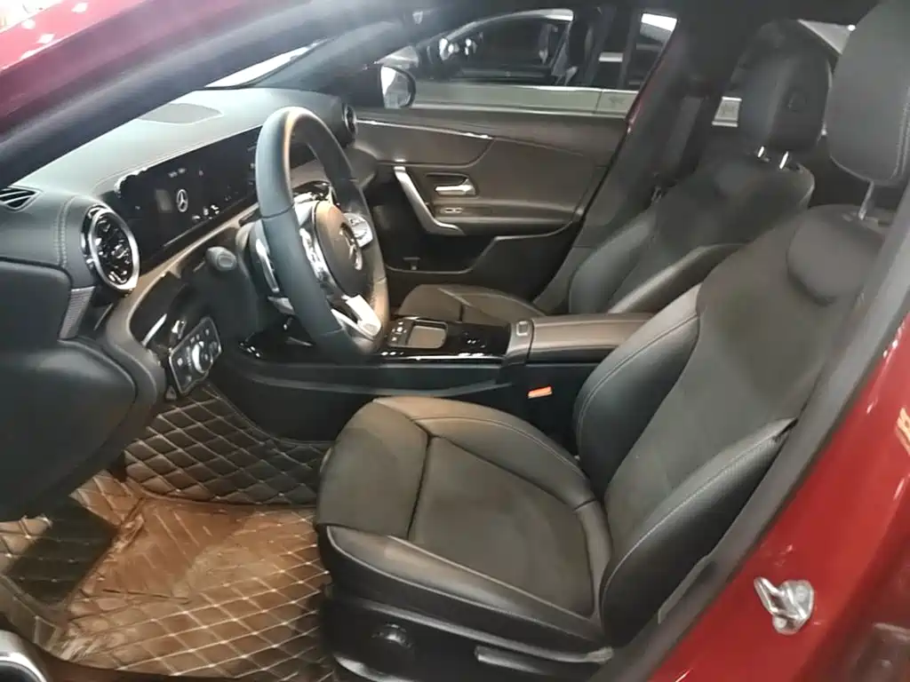 Mercedes-Benz A-Class 2020 — фото 15