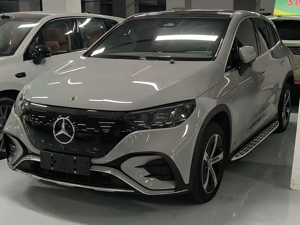 Mercedes-Benz EQE SUV 2023 — фото 10