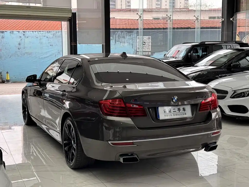 BMW 5 Series 2015 — фото 8