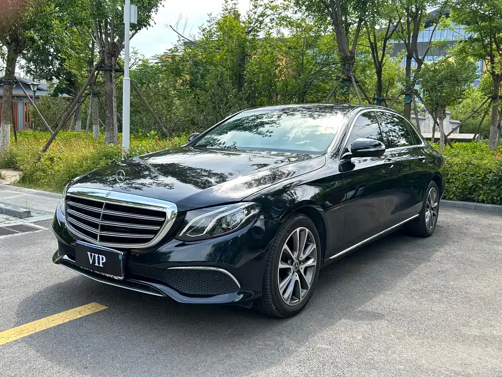 Mercedes-Benz E-Class 2017 — фото 1