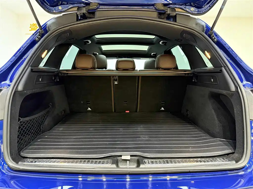 Mercedes-Benz GLC 2018 — фото 17