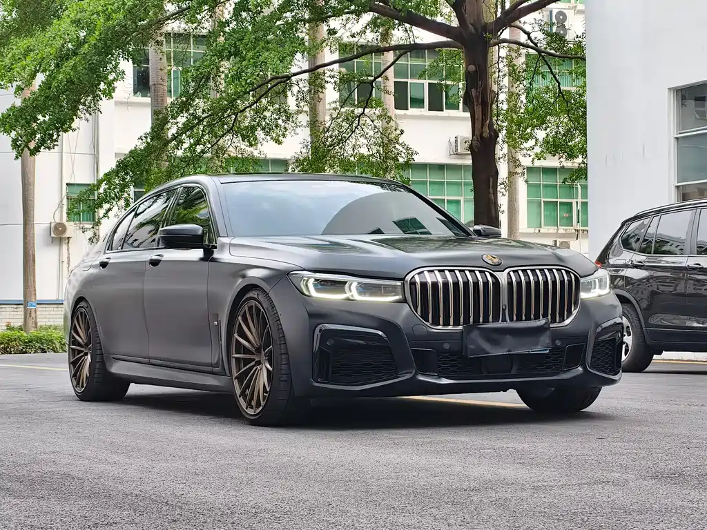 BMW 7 Series 2021