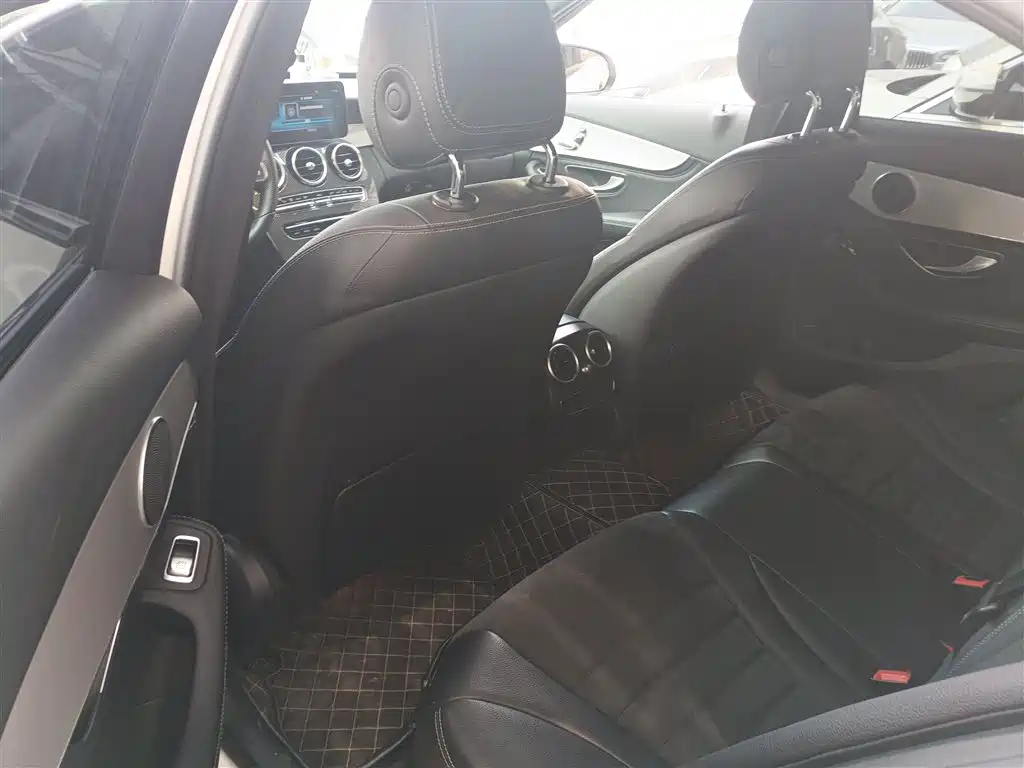 Mercedes-Benz C-Class 2020 — фото 17