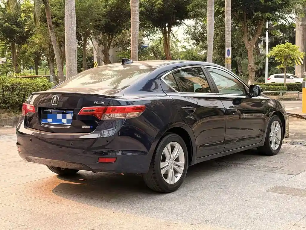 Acura ILX 2015 — фото 9