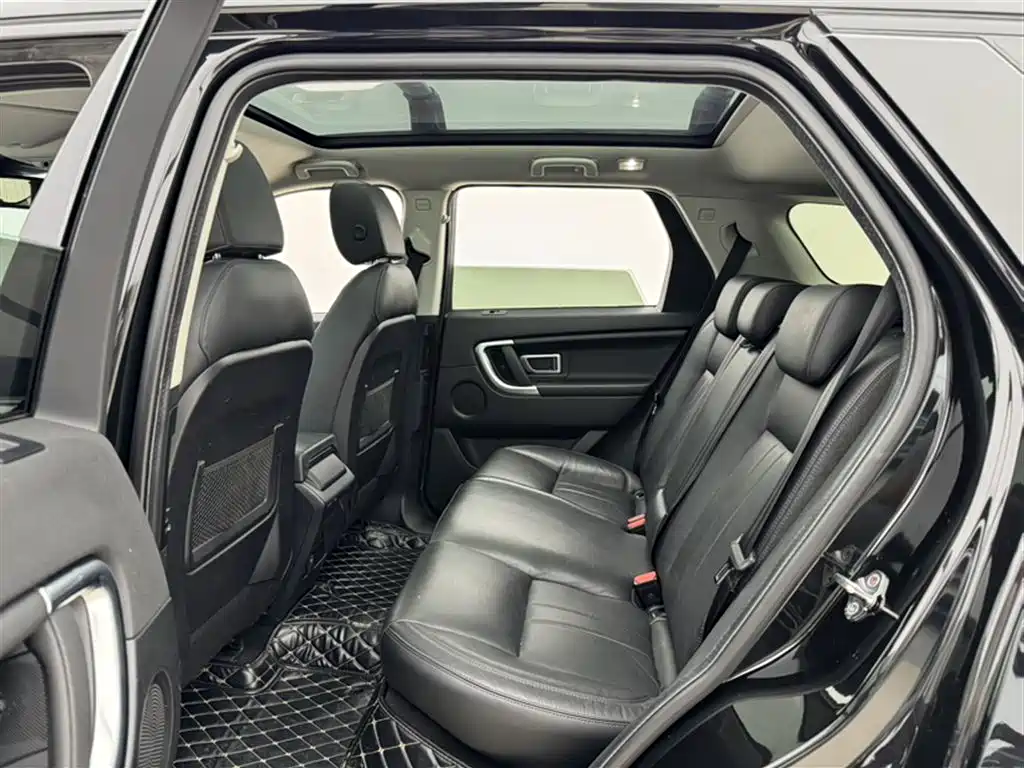 Land Rover Discovery Sport 2019 — фото 18