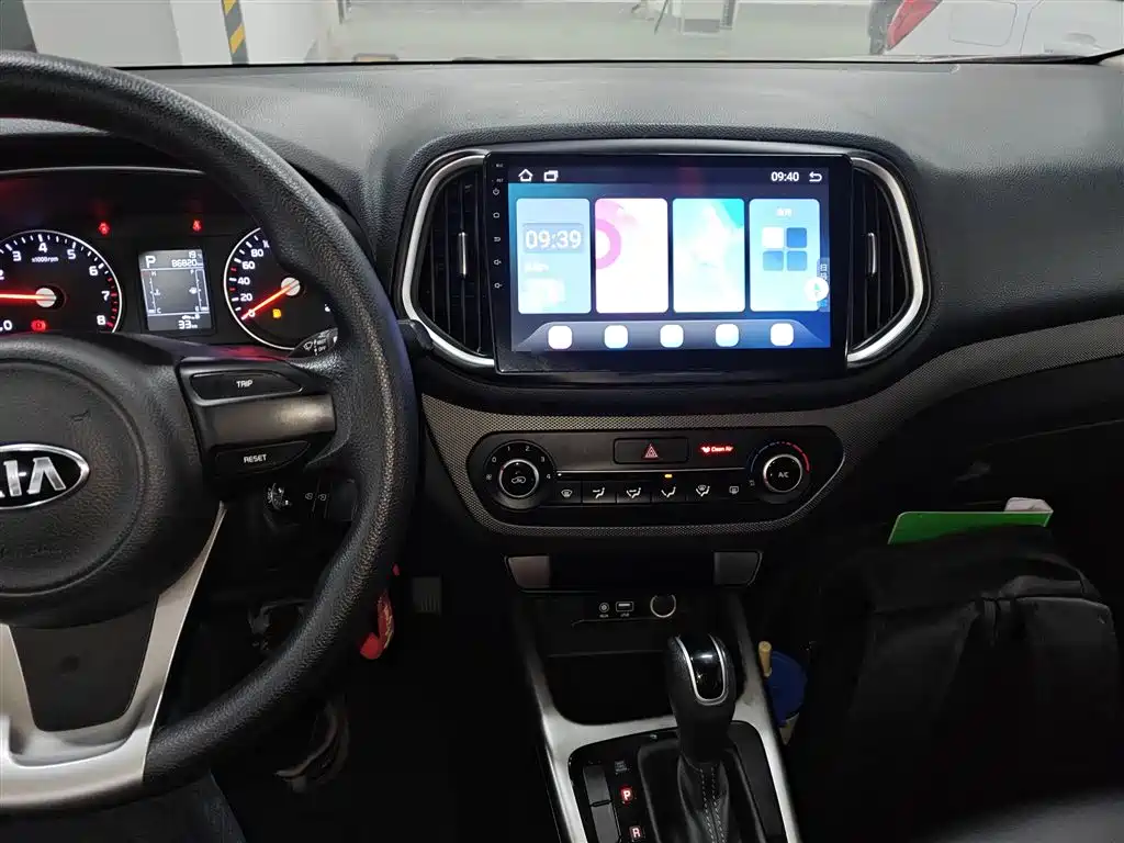 Kia KX3 2018 — фото 10