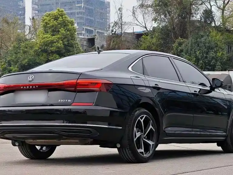 Volkswagen Passat 2025 — фото 23