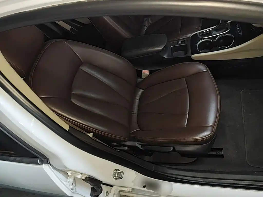 Buick Verano 2017 — фото 25