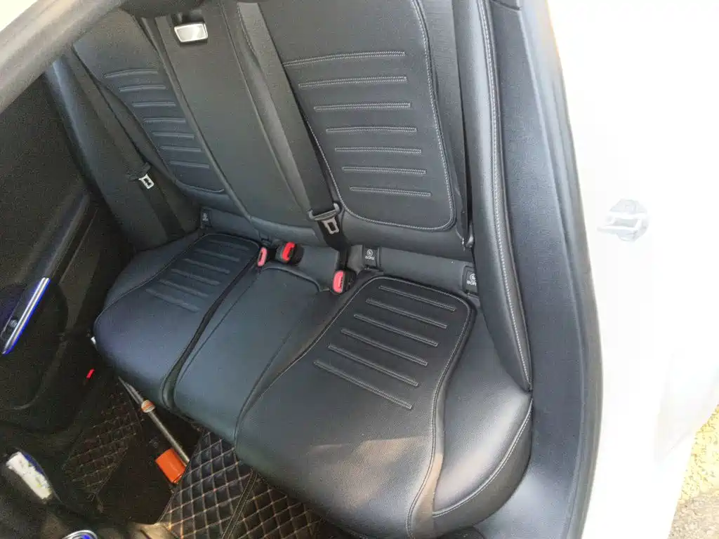 Mercedes-Benz C-Class 2022 — фото 14