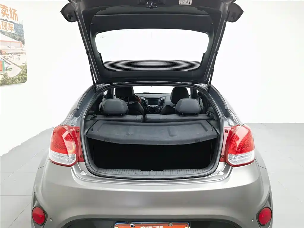 Hyundai Veloster 2015 — фото 16