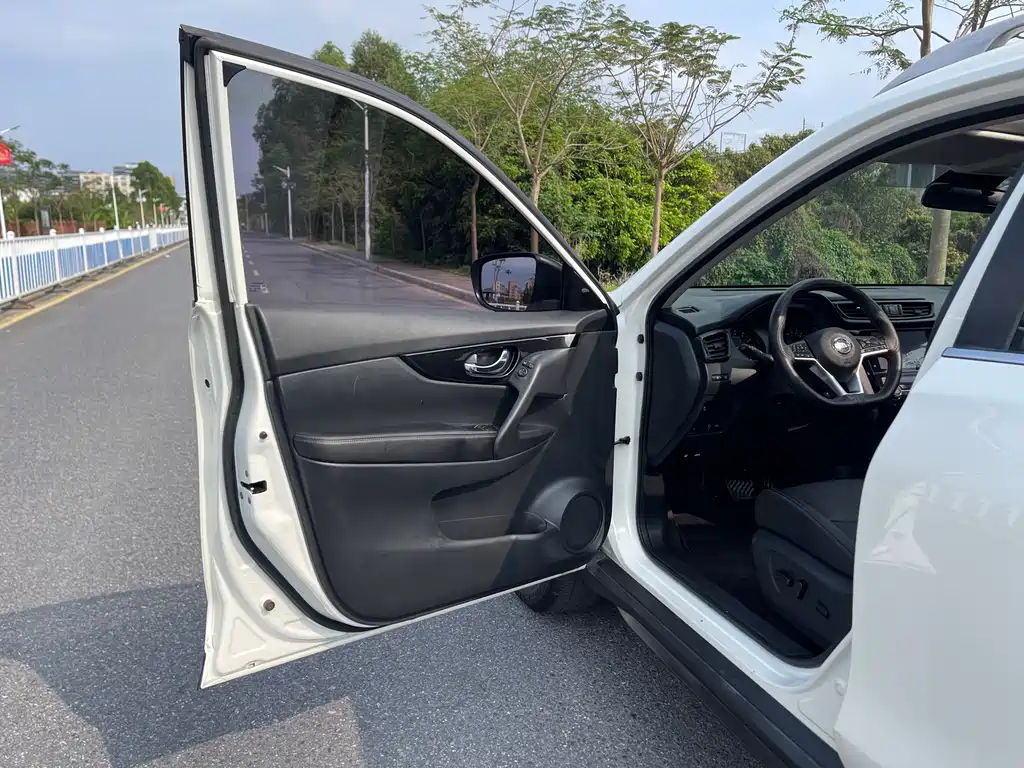 Nissan X-Trail 2020 — фото 19
