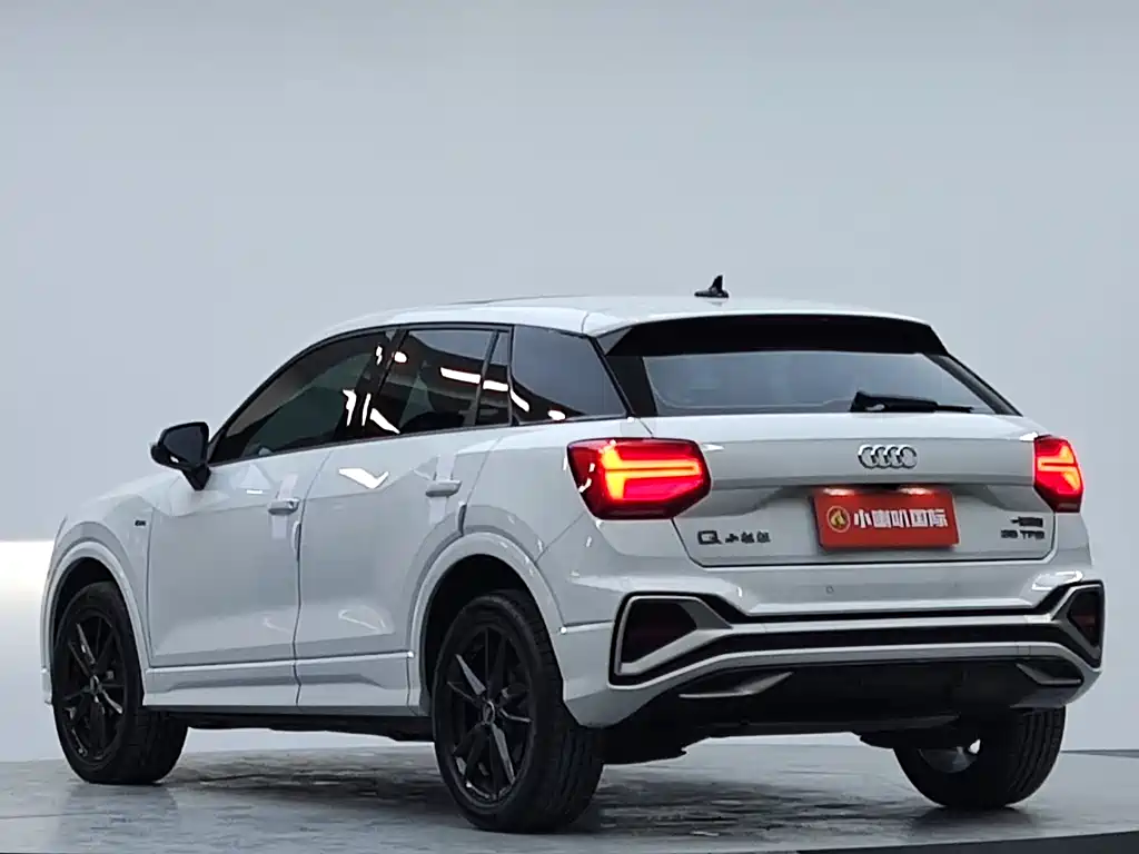 Audi Q2L 2022