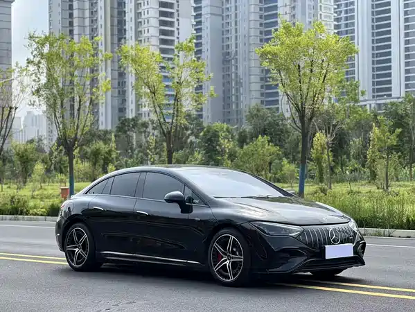 Mercedes-Benz EQE AMG 2023