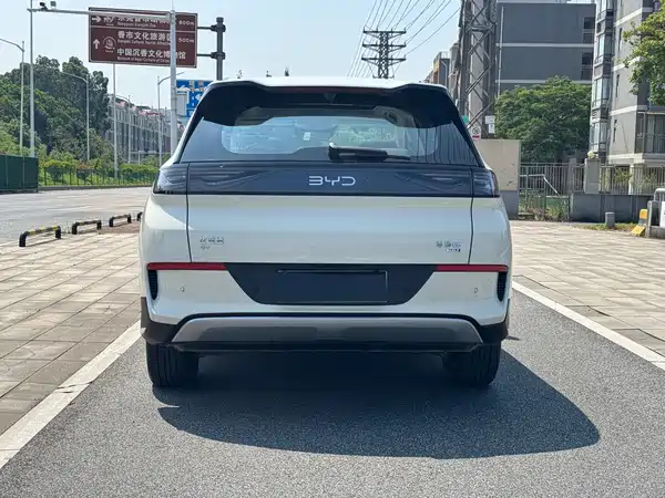 BYD Sealion 05 EV 2025