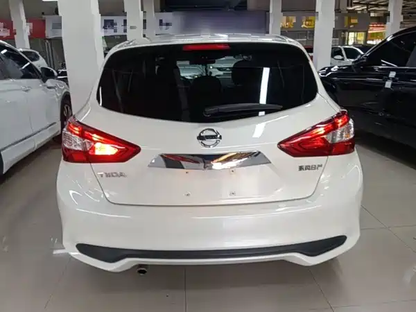 Nissan Tiida 2023