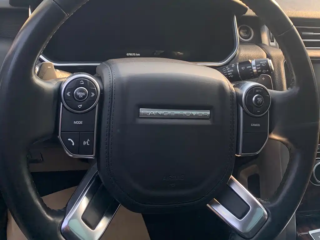 Land Rover Range Rover 2018 — фото 23