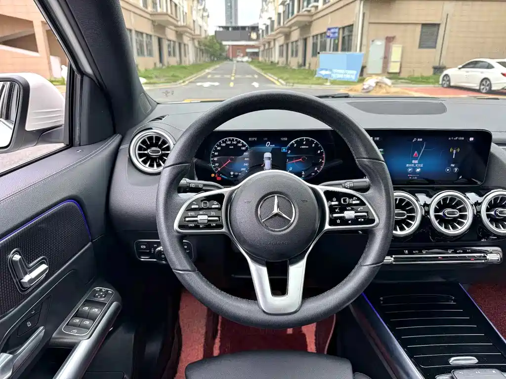 Mercedes-Benz GLA 2021 — фото 8