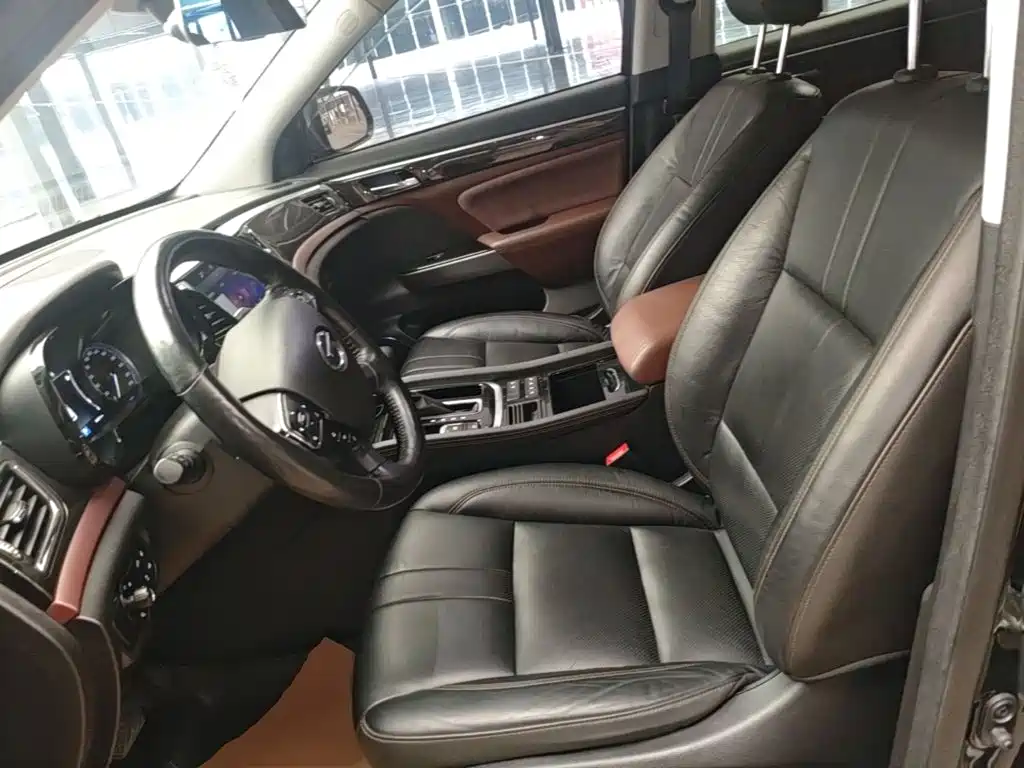 GAC Motor Trumpchi GS8 2019 — фото 15