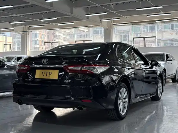 Toyota Camry 2019