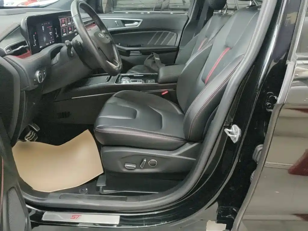 Ford Edge 2023