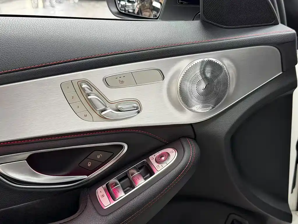Mercedes-Benz C-Class AMG 2019 — фото 16