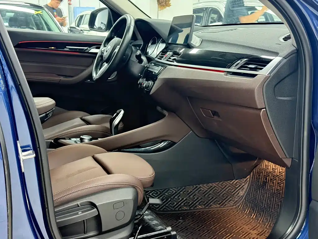 BMW X1 2022 — фото 18