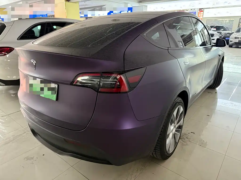 Tesla Model Y 2022 — фото 16