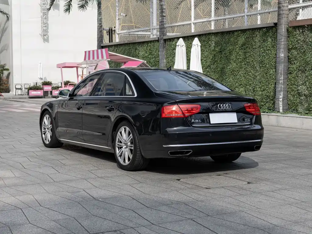 Audi A8 2013