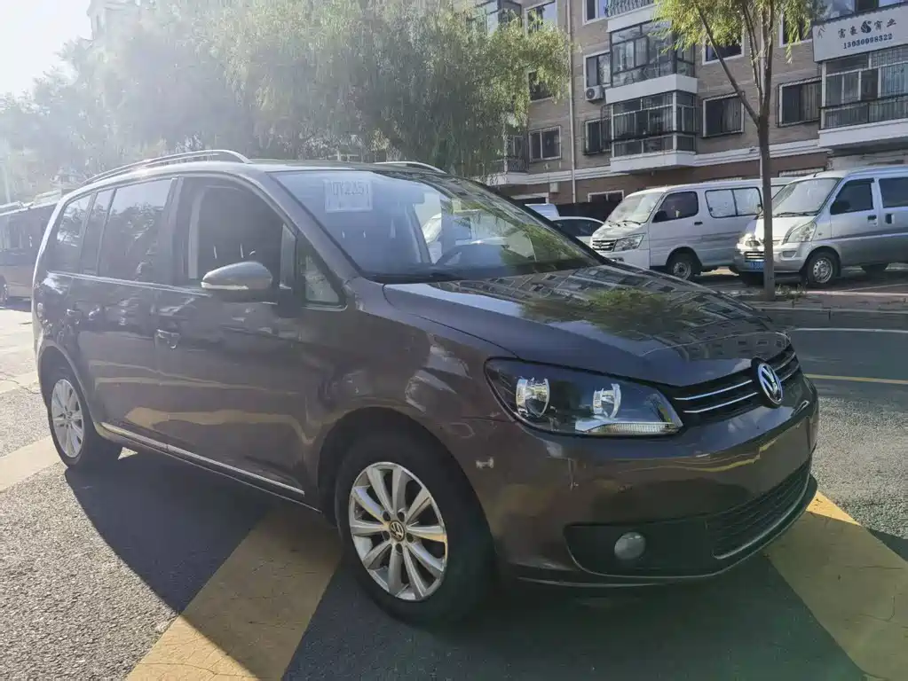 Volkswagen Touran 2014
