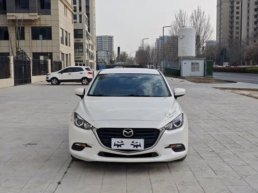 Mazda 3 Axela 2018 — фото 2