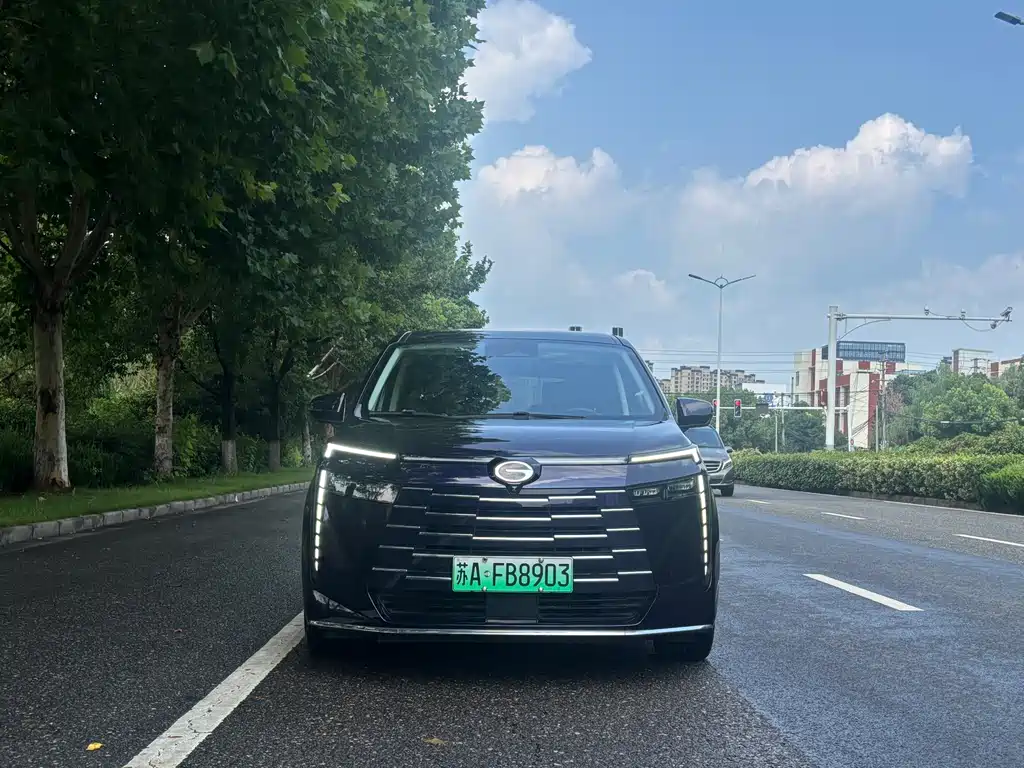 GAC Trumpchi E8 PHEV 2023 — фото 2