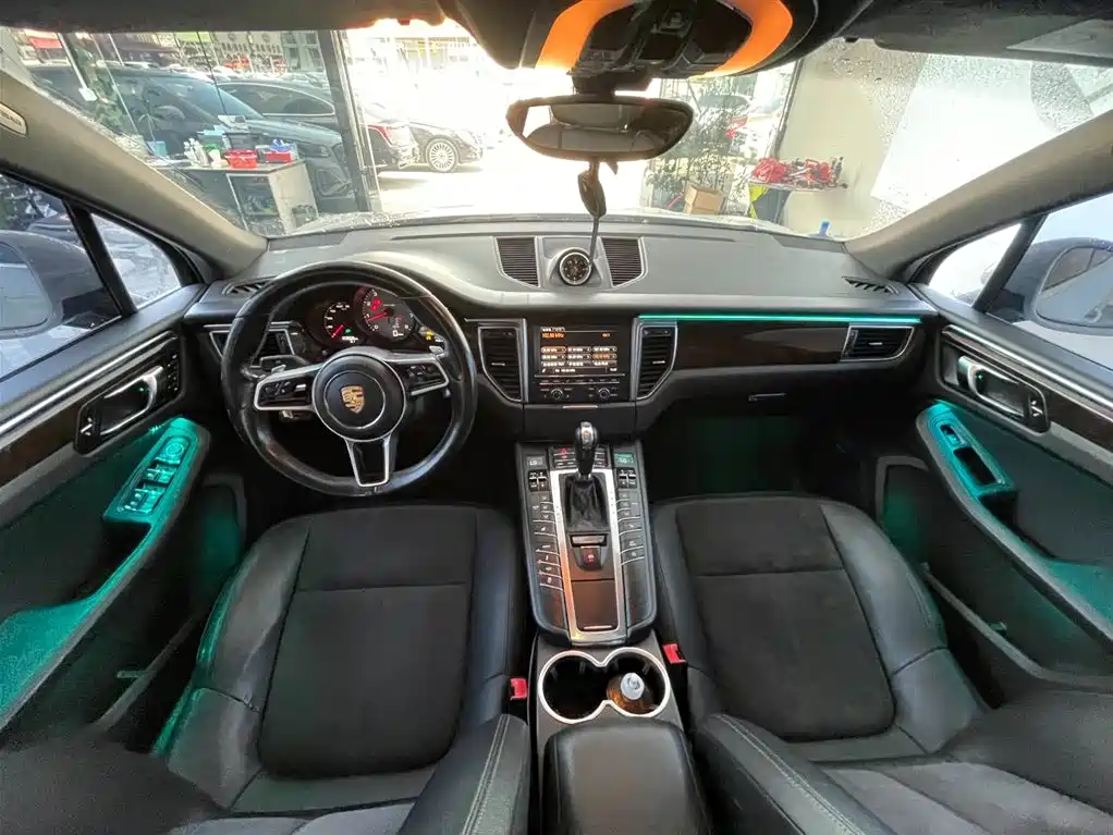 Porsche Macan 2014 — фото 13
