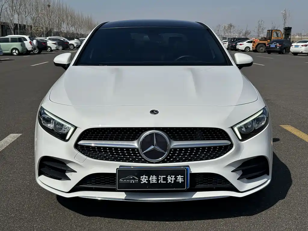 Mercedes-Benz A-Class 2022 — фото 2
