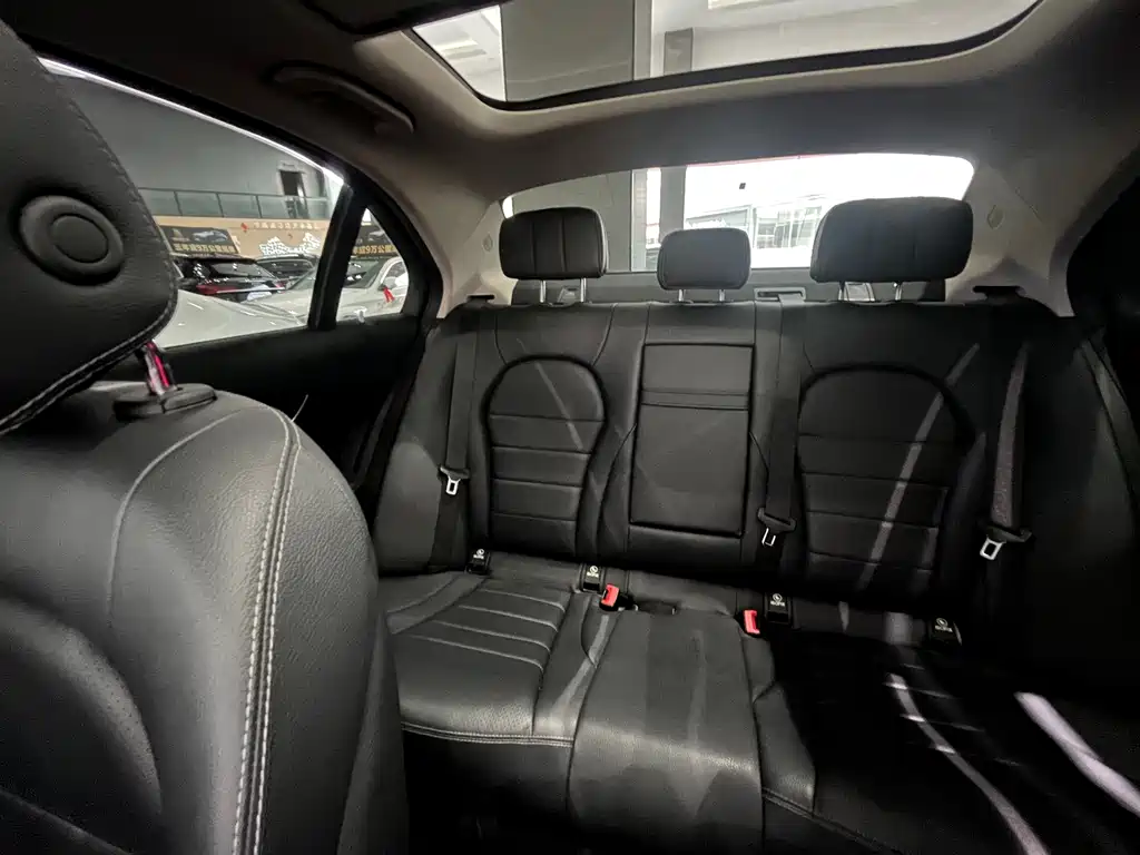 Mercedes-Benz C-Class 2020