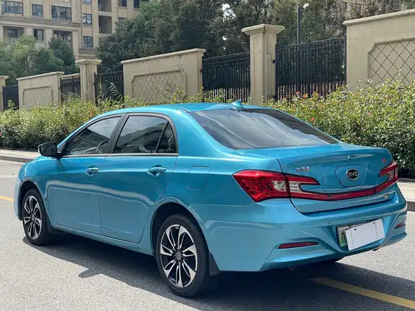 BYD Qin NEV 2016