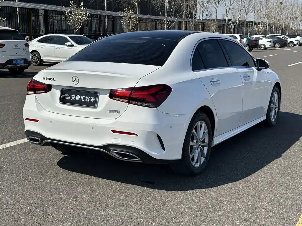 Mercedes-Benz A-Class 2022 — фото 9