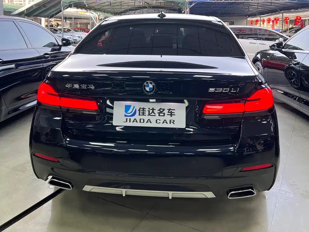 BMW 5 Series 2023 — фото 15