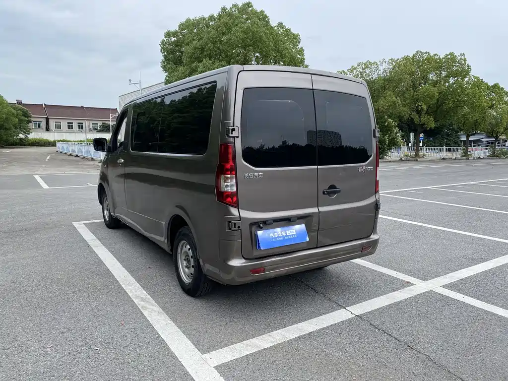 Kaicheng Ruixing M70 2019 — фото 11