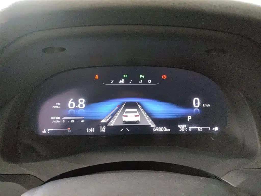 Toyota Camry 2022 — фото 12